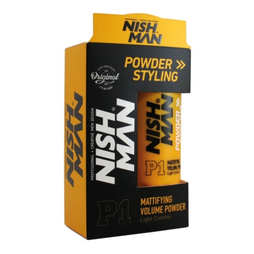 Czarne kartonowe opakowanie z cylindrycznym pojemnikiem, żółty napis NISH MAN. Informacje: P1 MATTIFYING VOLUME POWDER, Light Control. Produkt na białym tle, widok frontalny.