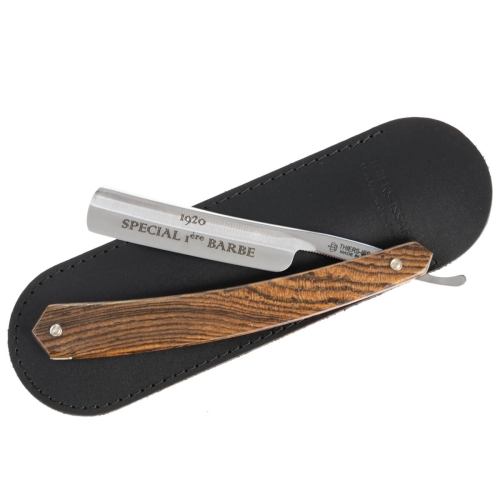 Brzytwa Thiers Issard Special ière Barbe Bocote 4/8 ze stali, z grawerem SPECIAL ière BARBE 1920. Rączka z drewna bocote, teksturowana, w czarnym skórzanym etui. Ostrze otwarte, detal rączki i ostrza widoczny.