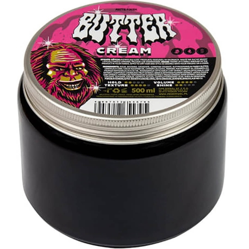 Pan Drwal Butter Cream pomada do włosów 500 ml w czarnym, matowym słoiku z metalową nakrętką. Różowa etykieta z napisem 'BUTTER CREAM' i czerwoną grafiką postaci z włosami. Słoik stoi na białym tle, widok frontalny.