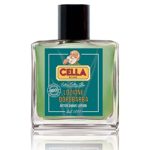 Woda po goleniu Cella Milano BIO w przezroczystej, prostokątnej butelce z czarną zakrętką, zielona etykieta z napisami Cella, Dopo Barba i BIO. Produkt stoi na jasnej, gładkiej powierzchni.