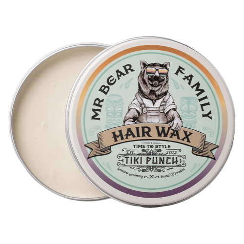 Wosk do włosów Mr Bear Family Tiki Punch 100 ml w metalowym pojemniku z pastelową etykietą i misiem w okularach. Pojemnik otwarty, ukazuje kremową konsystencję wosku na ciemnym tle.