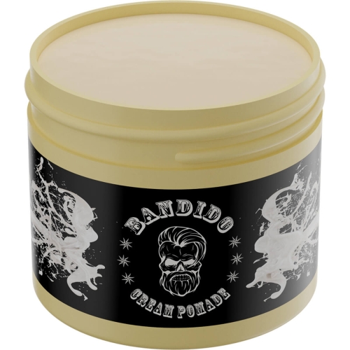 Kremowa pomada do włosów Bandido w plastikowym słoiku o pojemności 125 ml, z czarną etykietą i białymi wzorami. Frontalne ujęcie, widoczny napis BANDIDO oraz CREAM POMADE. Słoik ma okrągły kształt i zakręcane wieczko w jasnym kolorze.