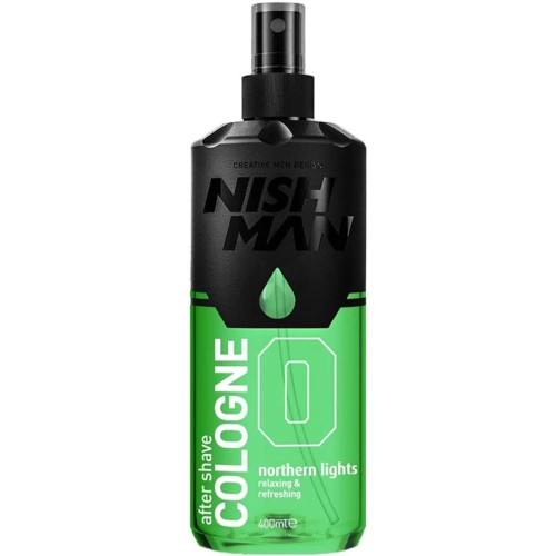 Nishman Aftershave Cologne 0 Northern Lights, 400ml przezroczysta butelka z zielonym płynem, czarną zakrętką i sprayem. Napis „NISH MAN” i „COLON | 0” podkreśla relaksujące właściwości. Produkt na prostym tle, pionowo ustawiony.