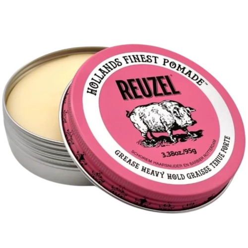 Różowa puszka woskowej pomady do włosów Reuzel, o mocnym chwycie, z wyraźnym napisem „HOLLAND'S FINEST POMADE” oraz grafiką świnki. Produkt otwarty, ukazujący żółty, gładki wosk. Puszkę przedstawiono z boku, na jednolitym tle.
