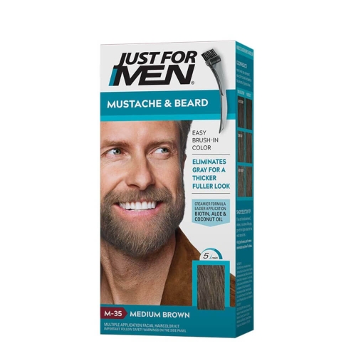 Zestaw farby Just For Men M-35 średni brąz do brody i wąsów z aplikatorem szczoteczkowym. Na tle uśmiechnięty mężczyzna z brodą w tym kolorze. Zawiera biotynę, aloes i olej kokosowy, zapewnia łatwą aplikację.