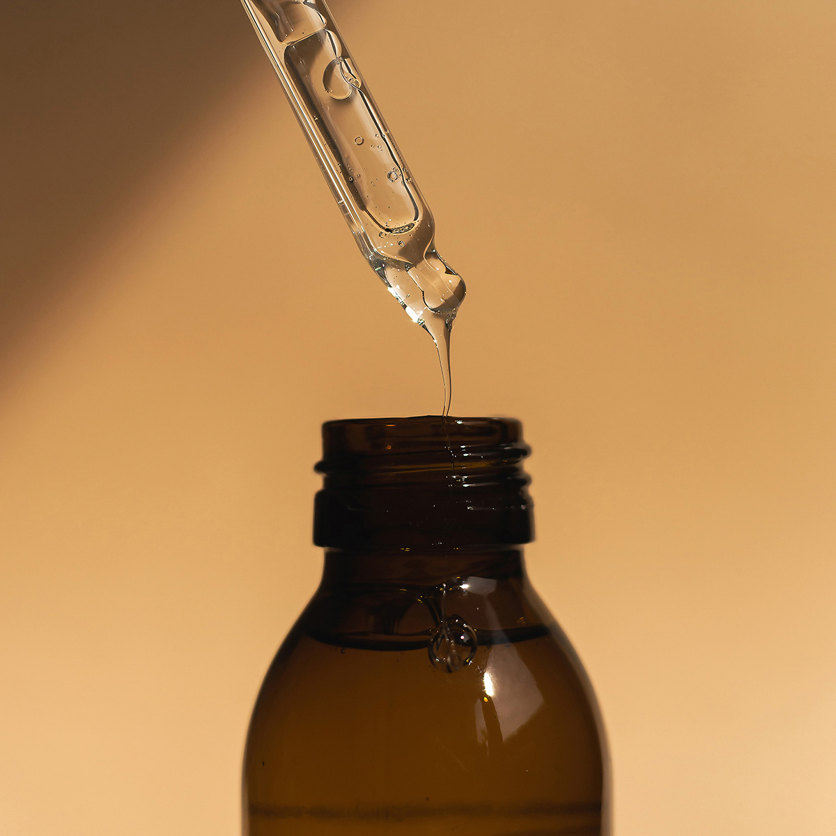 Trychologiczne serum - wcierka stymulująca porost włosów Rozmaryn z miętą